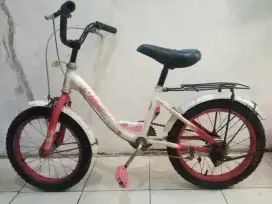 Sepeda anak ukuran 16
