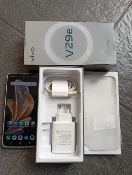 Jual Cepat VIVO V29e 5G Fullset Seperti Baru pemakaian Cewe
