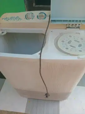 Mesin cuci sharp7.5kg noken ..450 aj..pas klo tuk kos an
