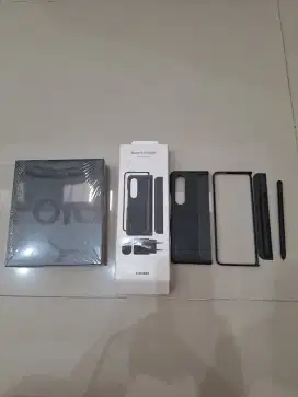 Casing pen dan dus galaxy z fold 4