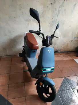 Sepeda Listrik Uwinfly