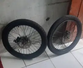Jual velg+ban masih baru