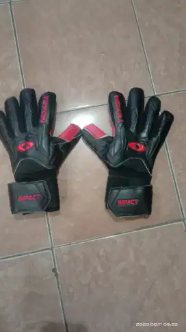 Sarung tangan kiper tryon size 9