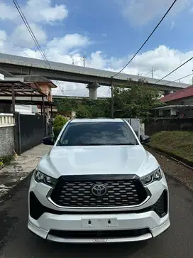 Toyota Kijang Innova zenix V HV Modelista 2023 Hybrid