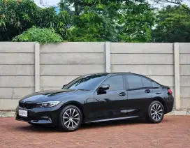 Low ODO BMW 320i 2022