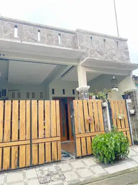 Di jual rumah perum cikarang baru