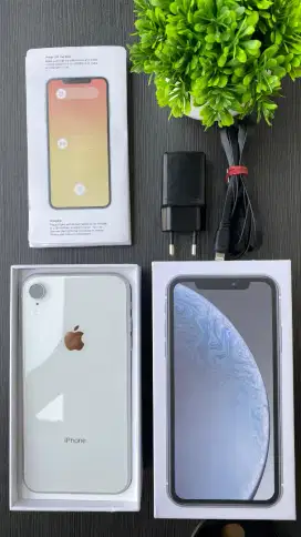 Iphone XR (White) 64Gb