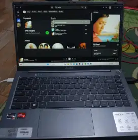 Dijual Laptop Merek Axioo Hype 5 Amd X5-2