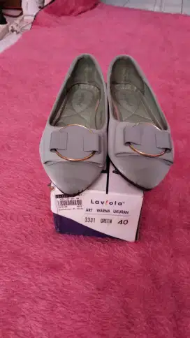 Sepatu laviola green
