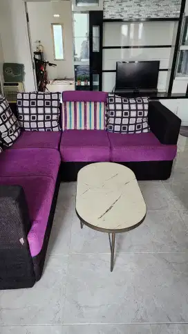 DIJUAL - Sofa L Warna Ungu
Nyaman, cantik, dan siap mempercantik ruang