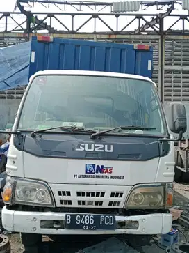 ISUZU CDD NKR 55
