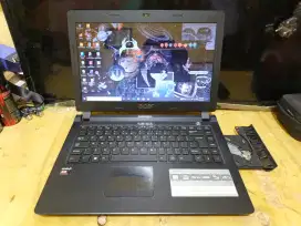 Laptop Acer Z3-451 Amd A10-5757M Ram 4Gb Hdd 500Gb Mulus