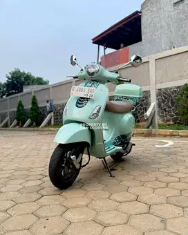 JUAL MURAH VESPA LX 125 iGET FACELIFT 2022 BATIK EDITION MULUS