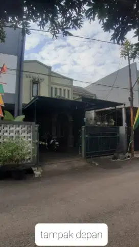 Di jual rumah 2 lantai