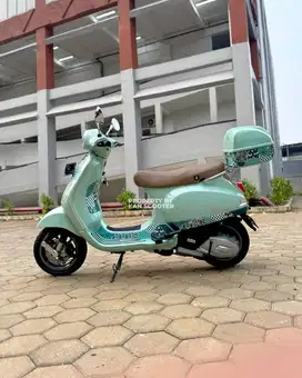 VESPA LX 125 iGET FACELIFT 2022 BATIK EDITION NO MINUS