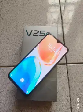 Dijual Vivo v25e ram 8/128
