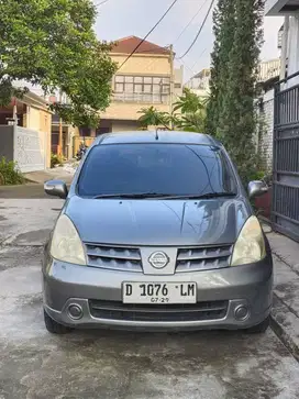 Dijual Cepat : Nissan Grand Livina 1.5 XV 2009 manual Mls skl