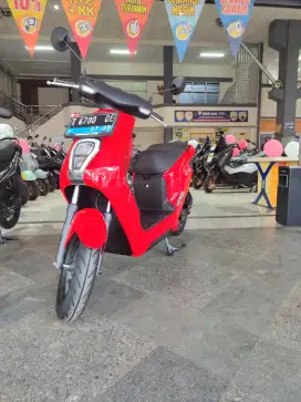 Kilometer 800 Honda EM 1 e plus charger 2024, Wildan Sanjaya Motor Bdg