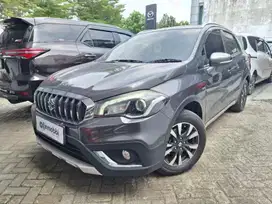Suzuki SX4  1.5 S-Cross Bensin-AT 2019 Abu