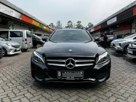 MERCEDES BENZ MERCY C200 TAHUN 2017 SUPER ANTIK KM 17 RB HITAM