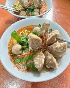 Dicari tukang bakso