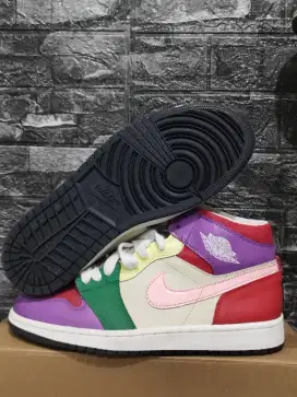 Sepatu trift murah