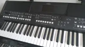 KEYBOARD YAMAHA PSR SX600