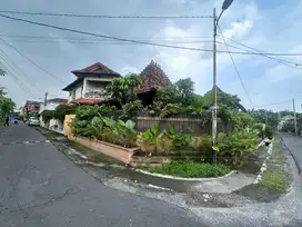 Rumah Luas 510 Meter Persegi Lokasi Dekat SMAN 4 Yogyakarta Tegalrejo,