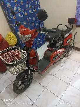 Sepeda listrik merk Murai