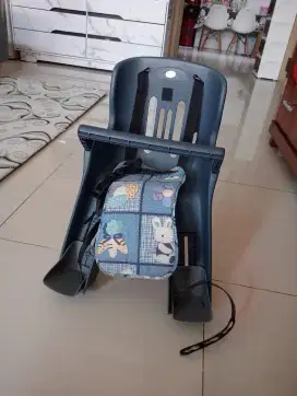 Kursi bayi buat di mobil