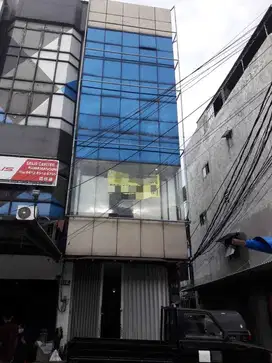 Ruko pinggir jalan balap sepeda rawamangun