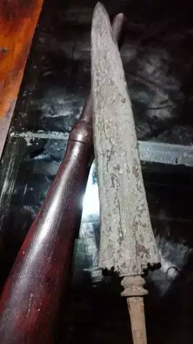 Tombak koleksi kerajaan