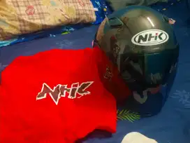 Di jual sebuah helm merk Nhk
