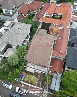 DIJUAL RUMAH LAMA AREA MENTENG