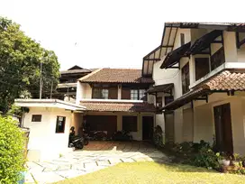 Dijual Rumah Plus Kosan Strategis  dekat ITB di Sayap Tubagus Ismail