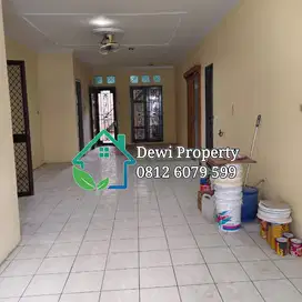 DISEWA VILLA KOMP CEMARA ASRI JALAN RENGAS