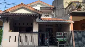 Di jual segera Rumah 2 lantai