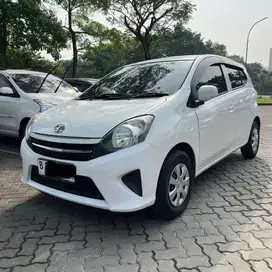 Toyota E AT 2014 Putih Istimewa tangan pertama