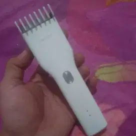 Alat cukur rambut portabel elektrik, Enchen. Normal mulus no minus