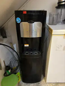 Dispenser merk sharp