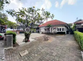 Rumah Lokasi Mainrod Jl Riau Bandung Cocok Untuk Hunian dan Usaha