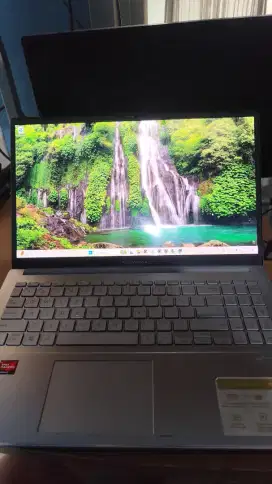 ASUS VIVOBOOK GO 15 0LED E1504FA