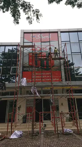 Melayani Pemasangan Sticker Untuk Outlet, Kantor, Toko, dll