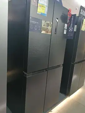 Kulkas Electrolux Kapasitas 496L