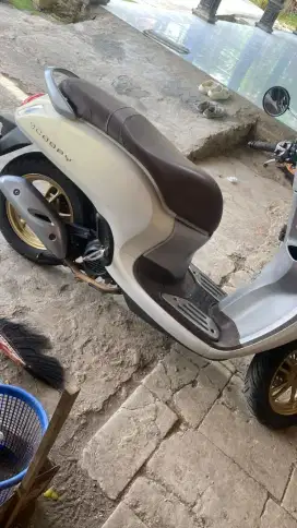 Scoopy keyless THN 2021 plat AB Bantul