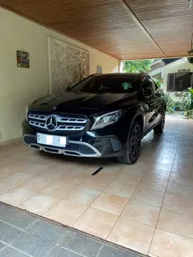 Mercedes-Benz GLA200 2019 low km istimewa