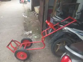 Troly tabun, sorong
