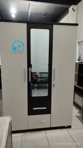 Diskon! Lemari pakaian