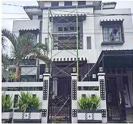 LUAS 11 X 30 RUMAH DEKAT MALL RATU INDAH DAN JLN LANTO DG PASEWANG