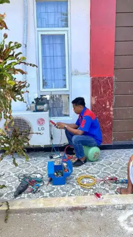SERVICE AC BONGKAR PASANG AC